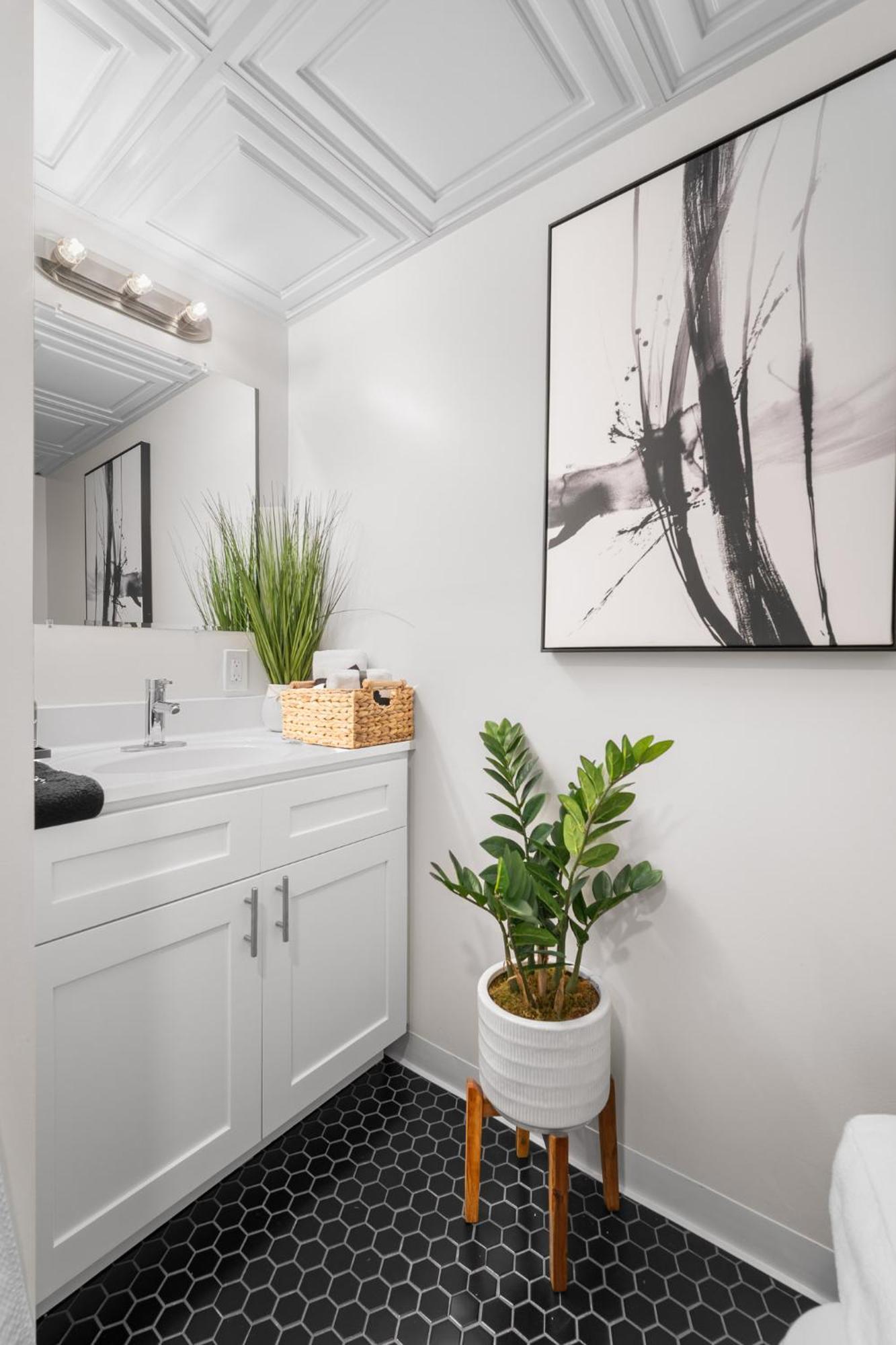 Cozy, Warm Modern Chic * Atlantic City