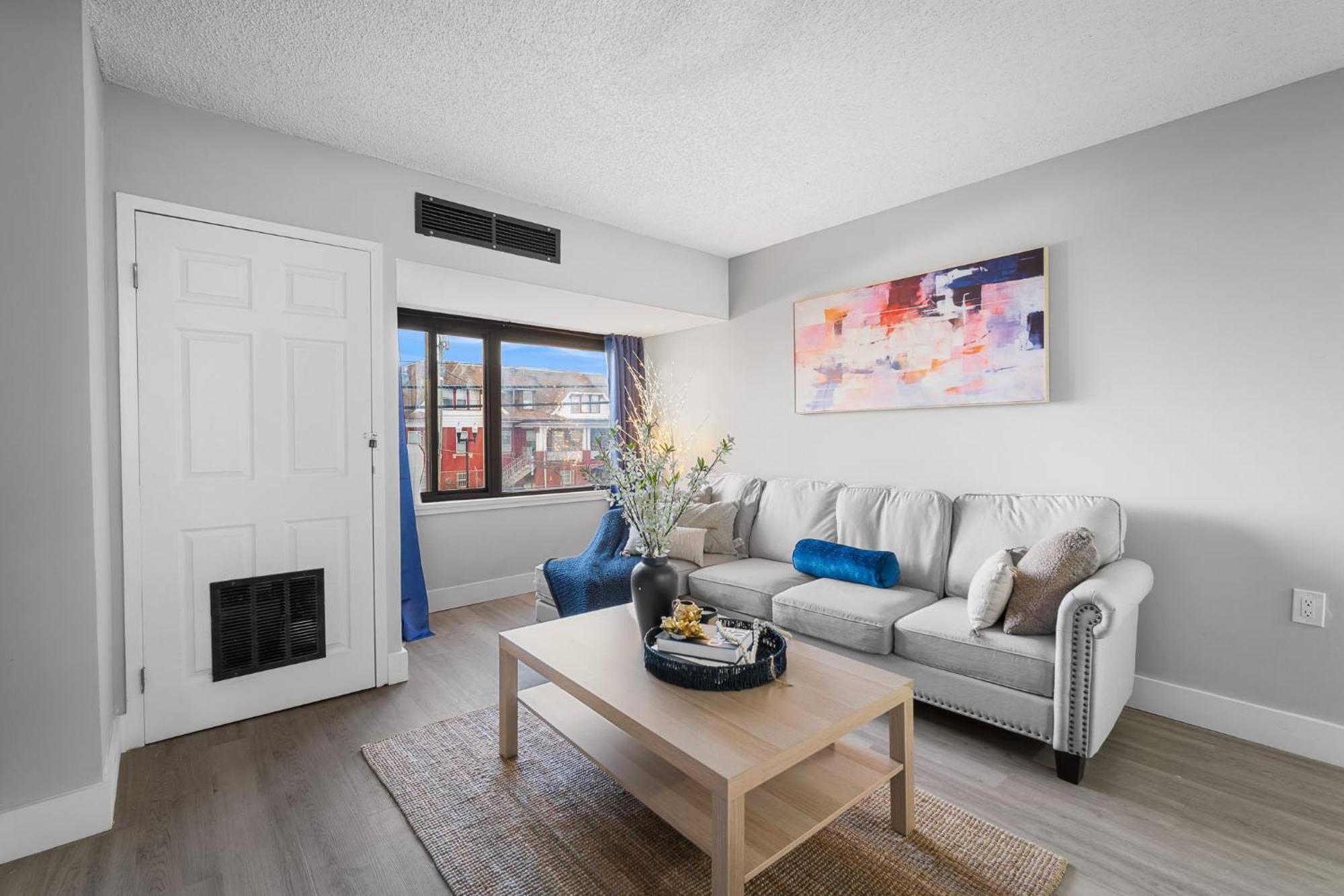 Cozy, Warm Modern Chic Apartment