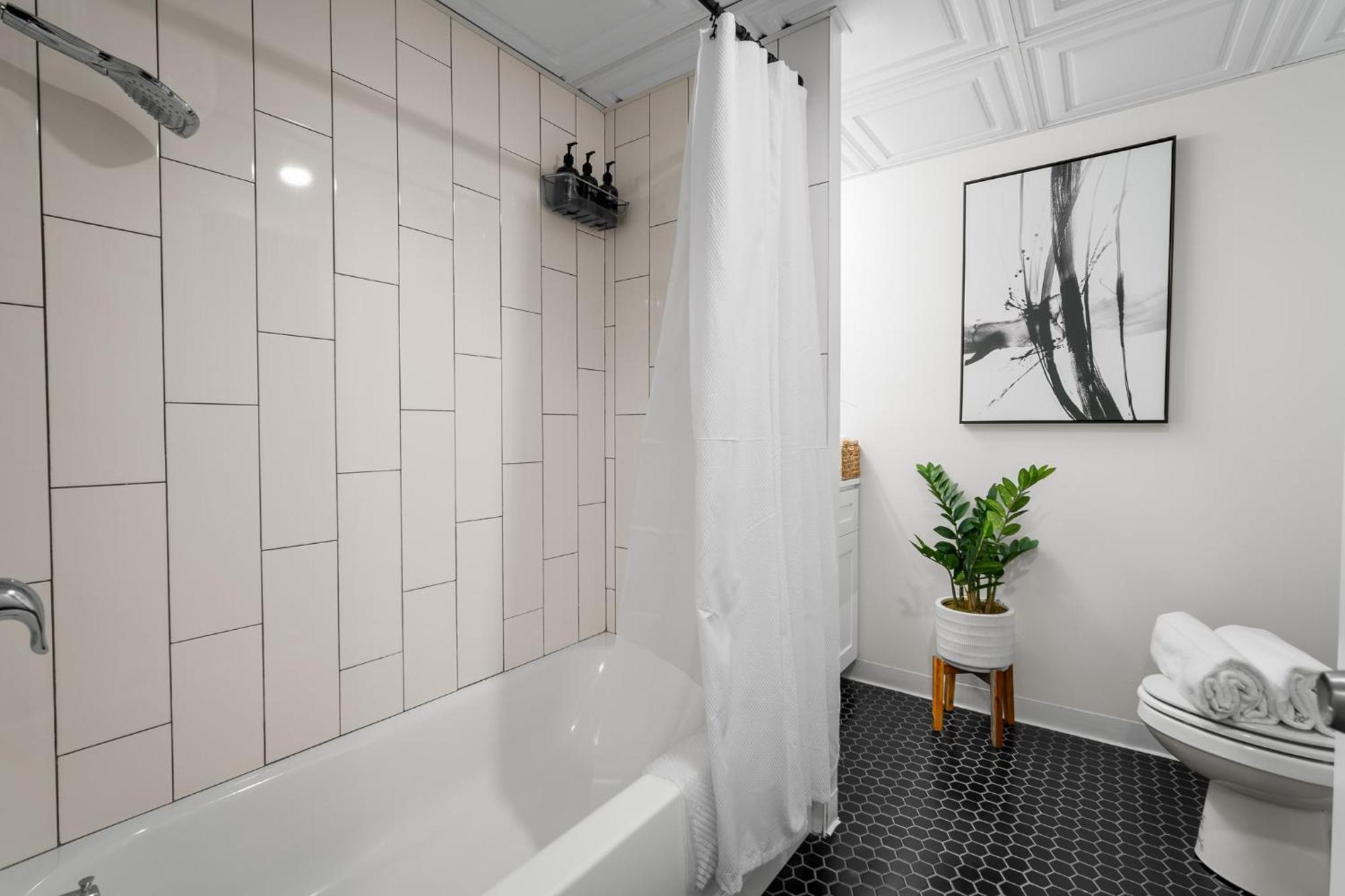 Cozy, Warm Modern Chic